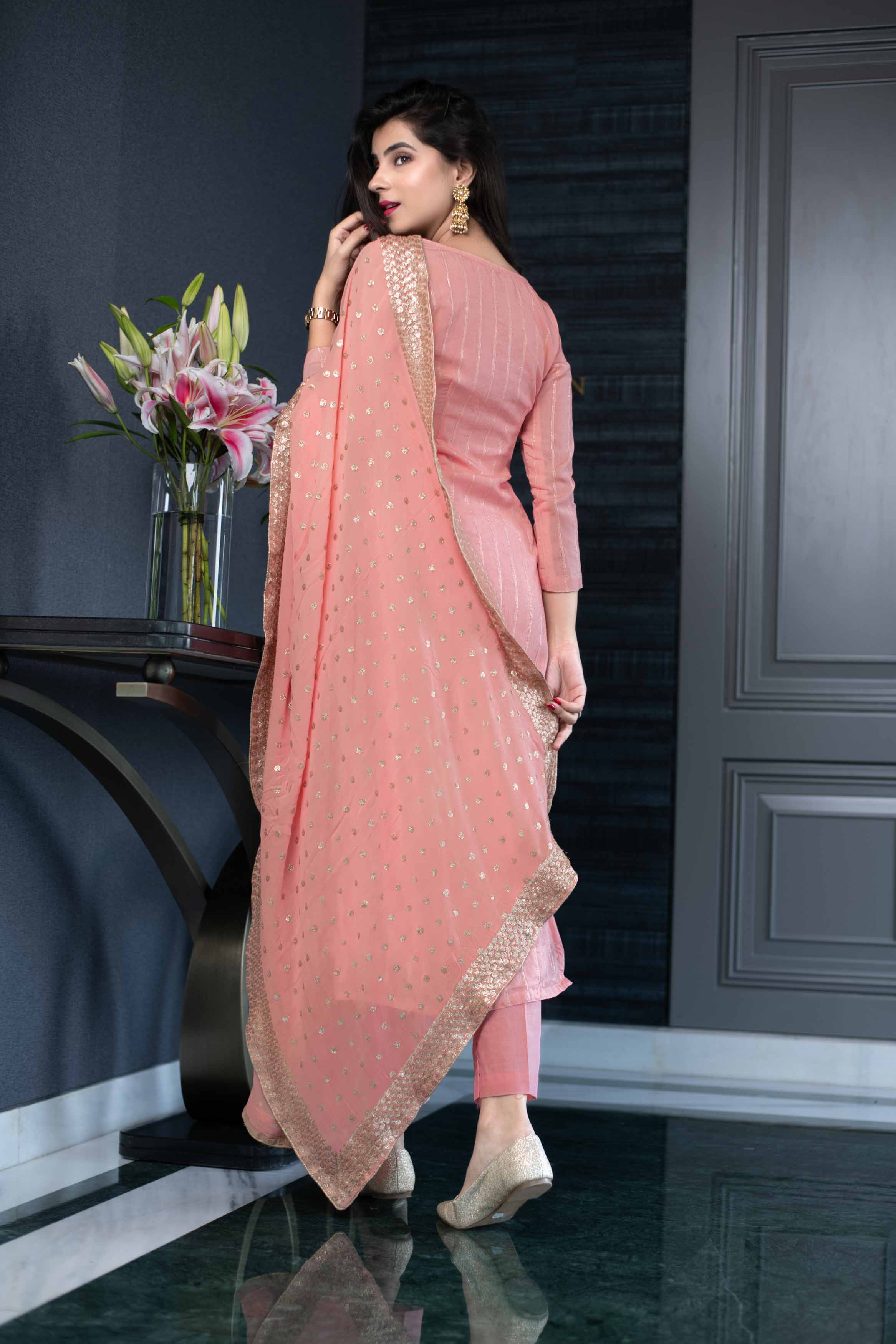 Peach Kurta Set With Heavy Dupatta