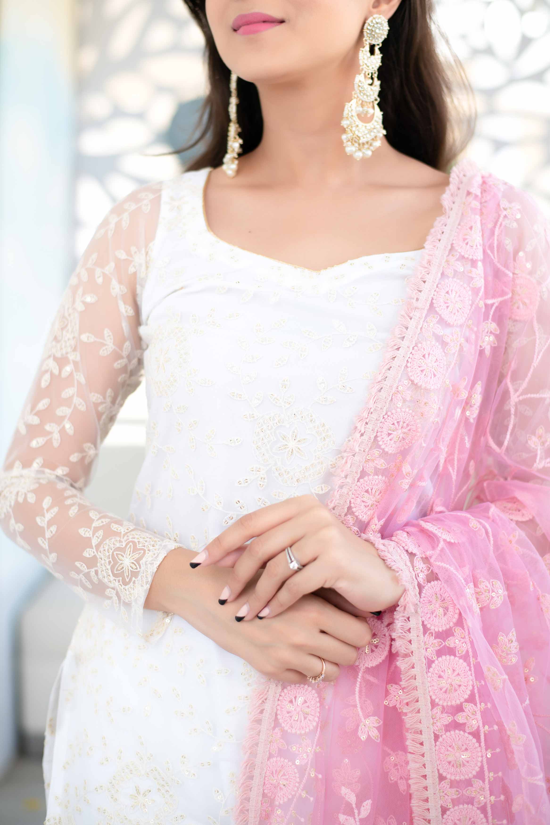 White Palazzo Kurta Suit Set With Heavy Thread Work Pink Dupatta