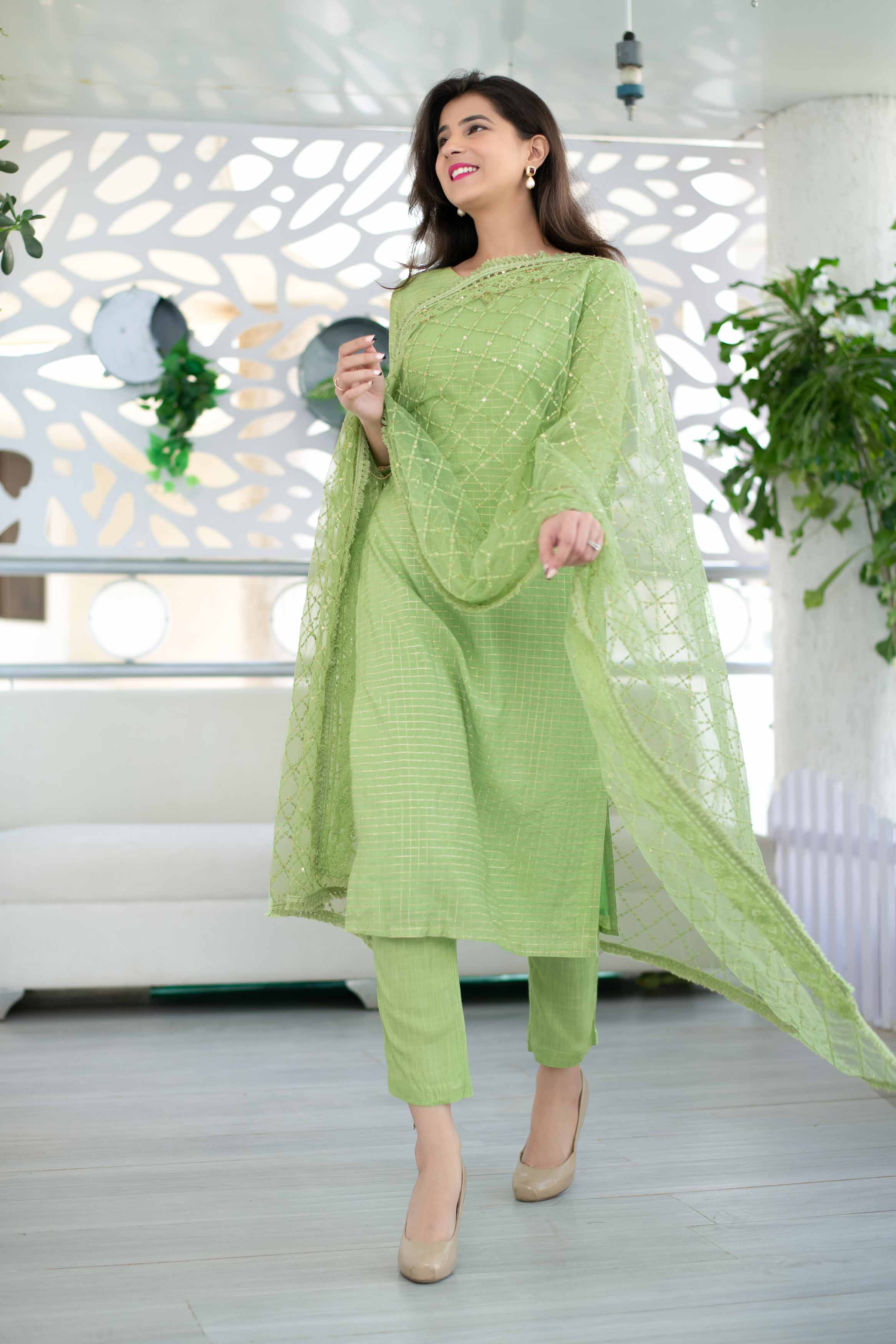 Light Green Chanderi Kurta Suit Set With Heavy Net Dupatta