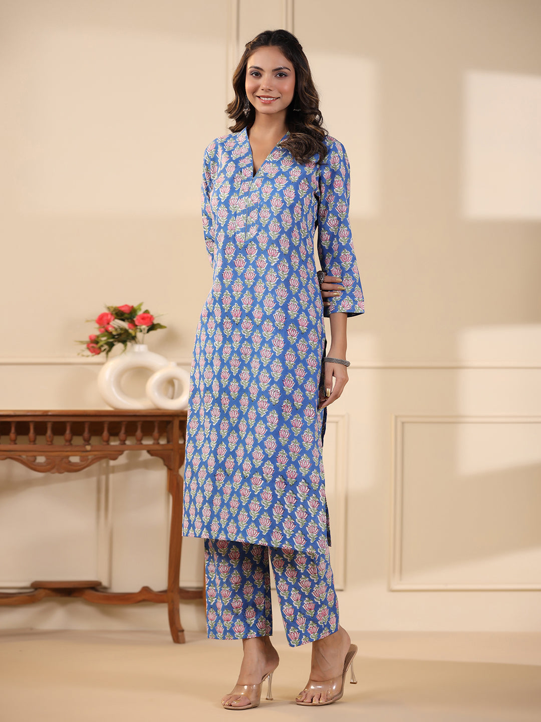 Sadabahaar Blue Butti Handblock Printed Cotton Kurta Pant