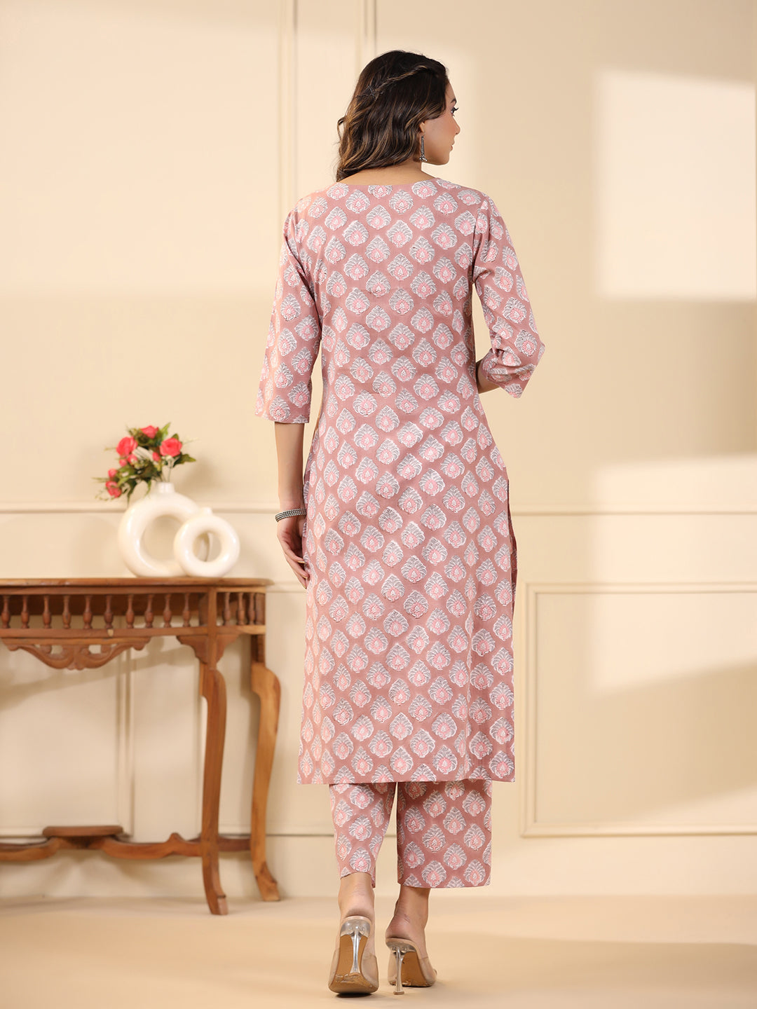 Sadabahaar Mauve Butti Handblock Printed Cotton Kurta Pant