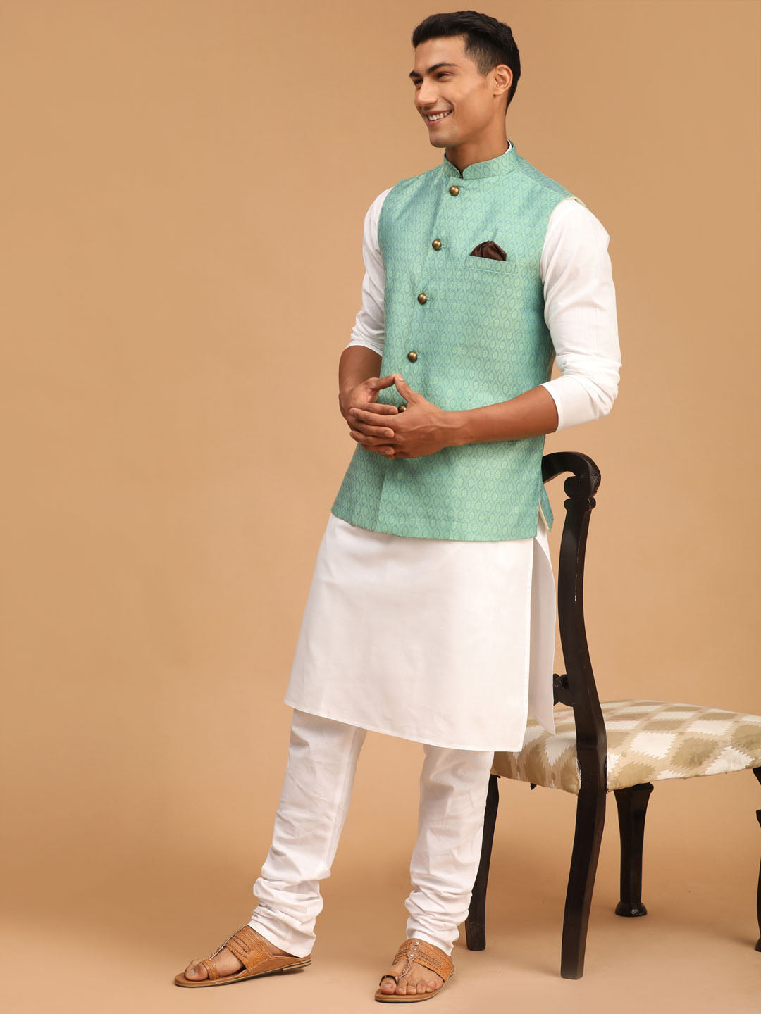 Men's Green And White Cotton Blend Jacket, Kurta and Pyjama Set