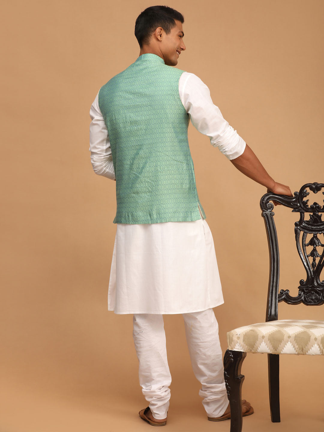 Men's Green And White Cotton Blend Jacket, Kurta and Pyjama Set