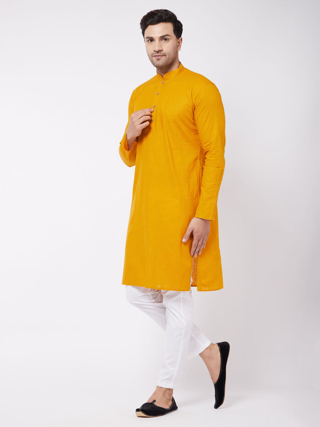 Men's Mustard And White Cotton Blend Kurta Pyjama Set