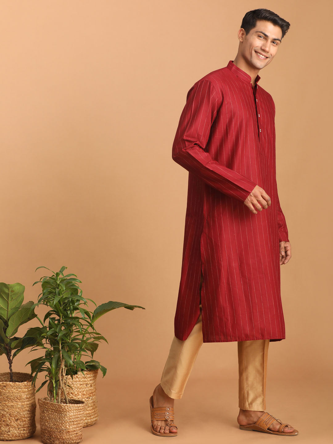 Men's Maroon And Rose Gold Cotton Blend Kurta Pyjama Set