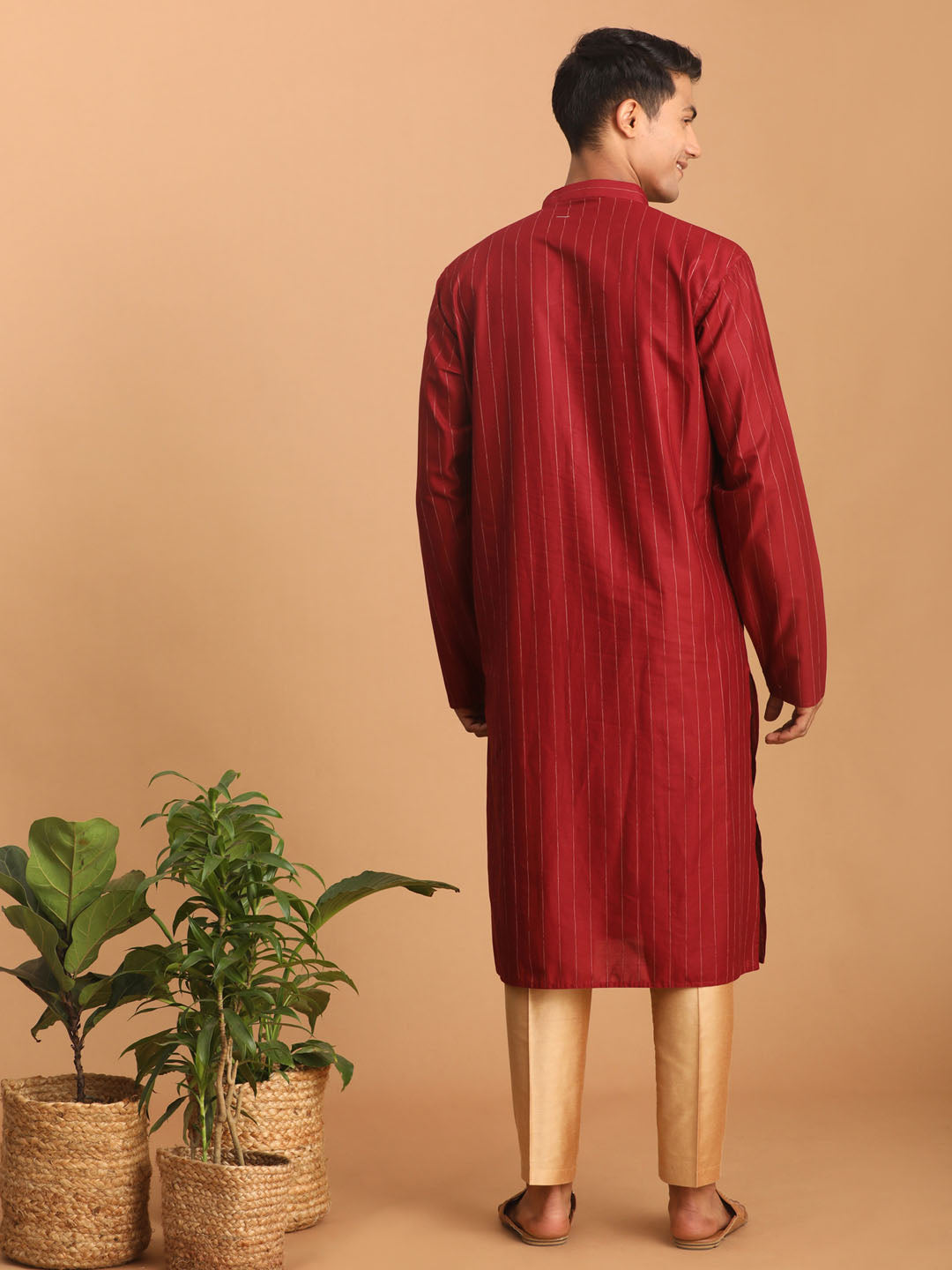 Men's Maroon And Rose Gold Cotton Blend Kurta Pyjama Set