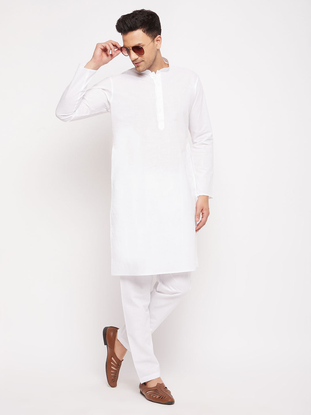 Men's White Cotton Blend Kurta Pyjama Set