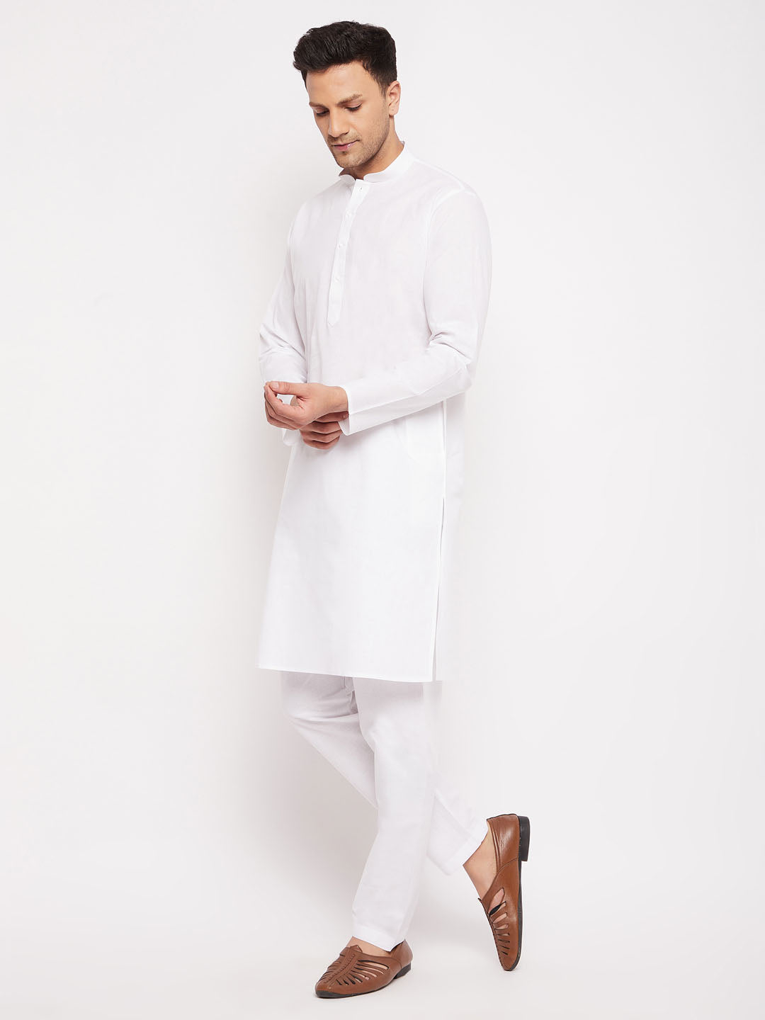 Men's White Cotton Blend Kurta Pyjama Set