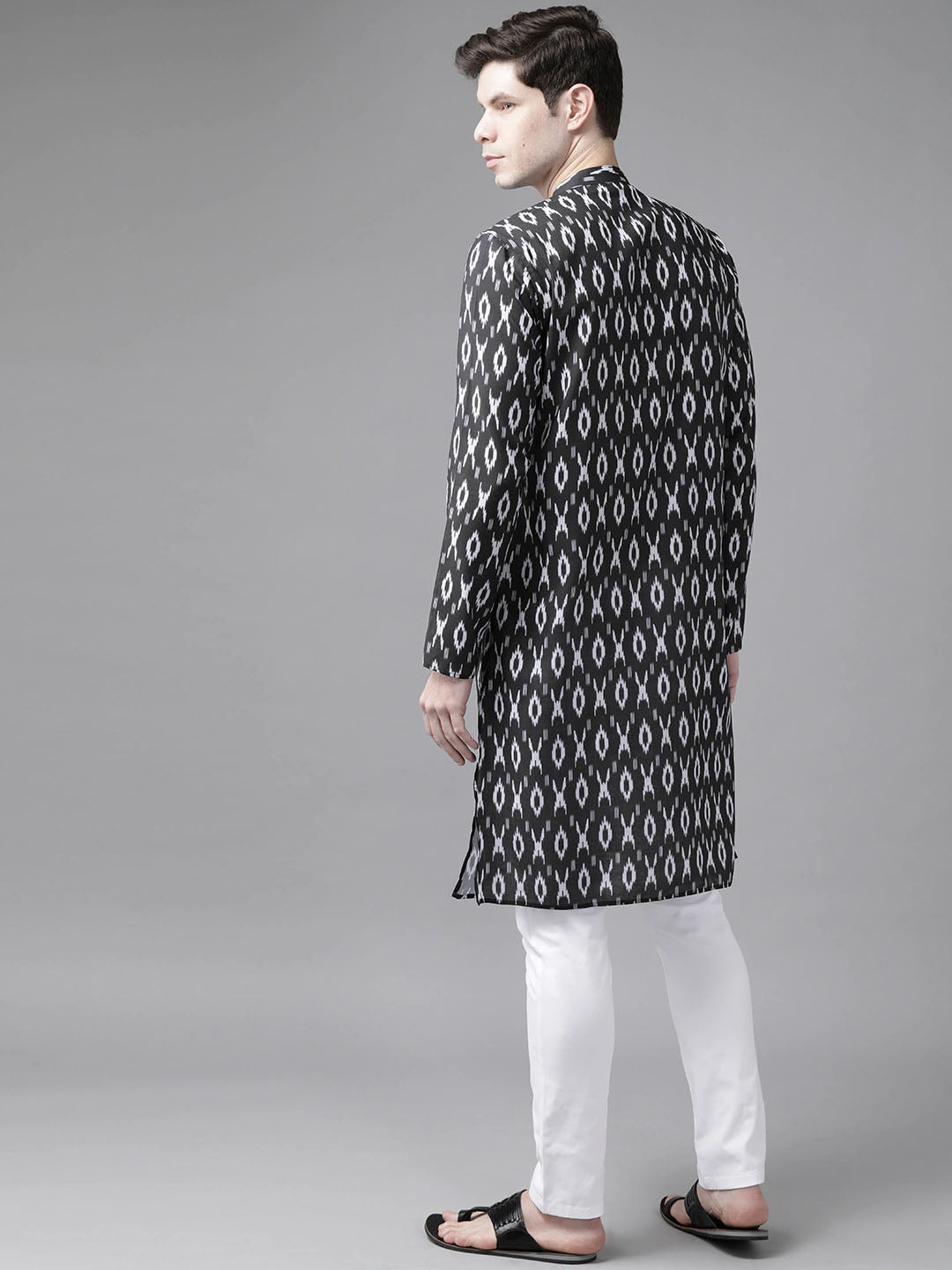 Men's Black Cotton Blend Kurta