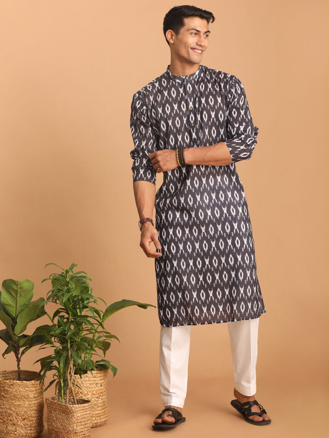 Men's Black Cotton Blend Kurta Pyjama Set