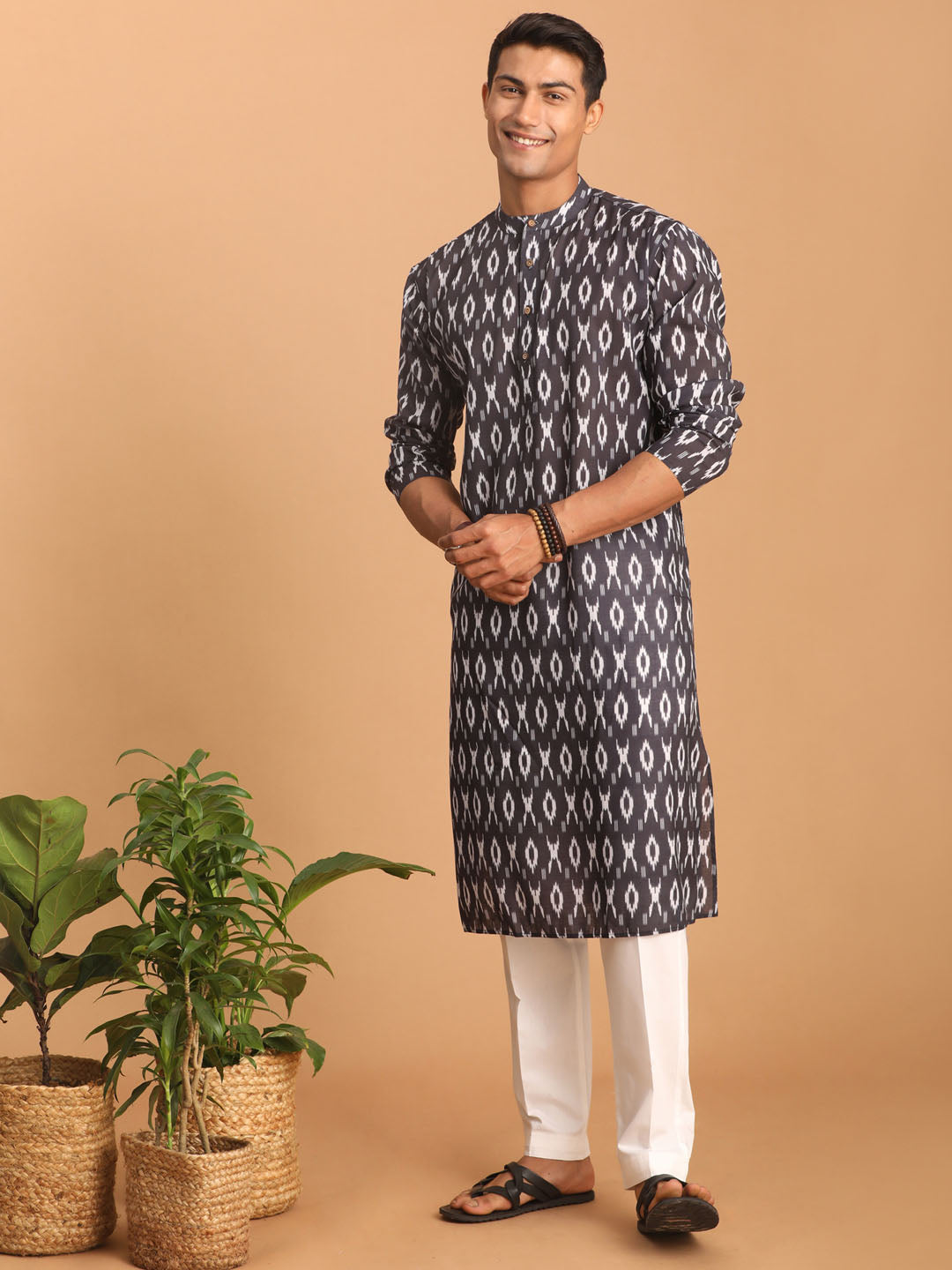 Men's Black Cotton Blend Kurta Pyjama Set