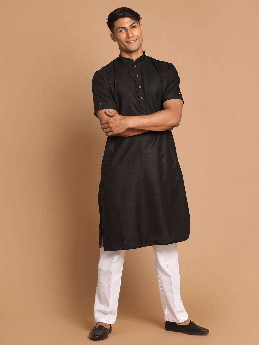 Men's Black And White Cotton Blend Kurta Pyjama Set