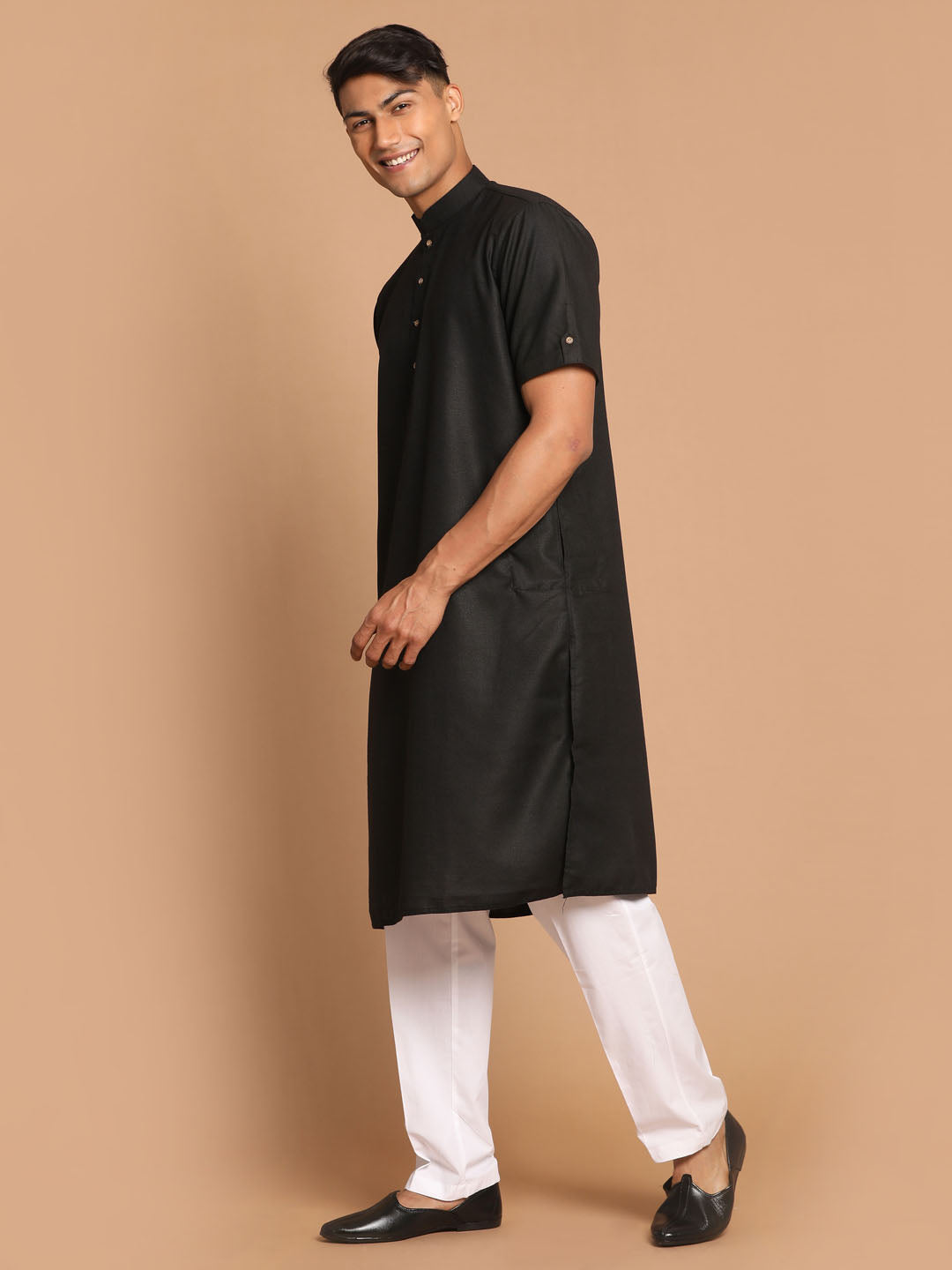 Men's Black And White Cotton Blend Kurta Pyjama Set