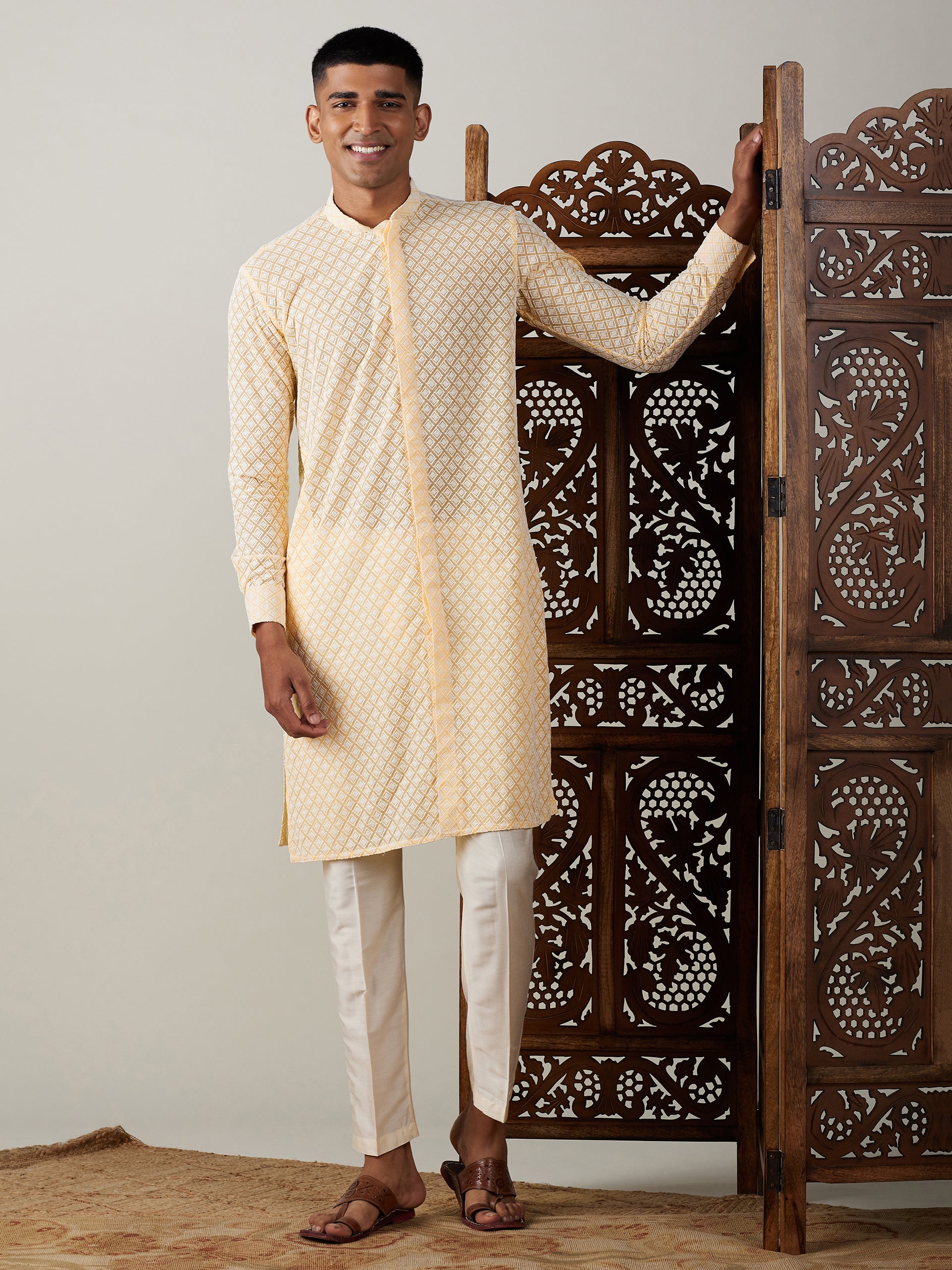 Men's Yellow Georgette Kurta & Pyjama