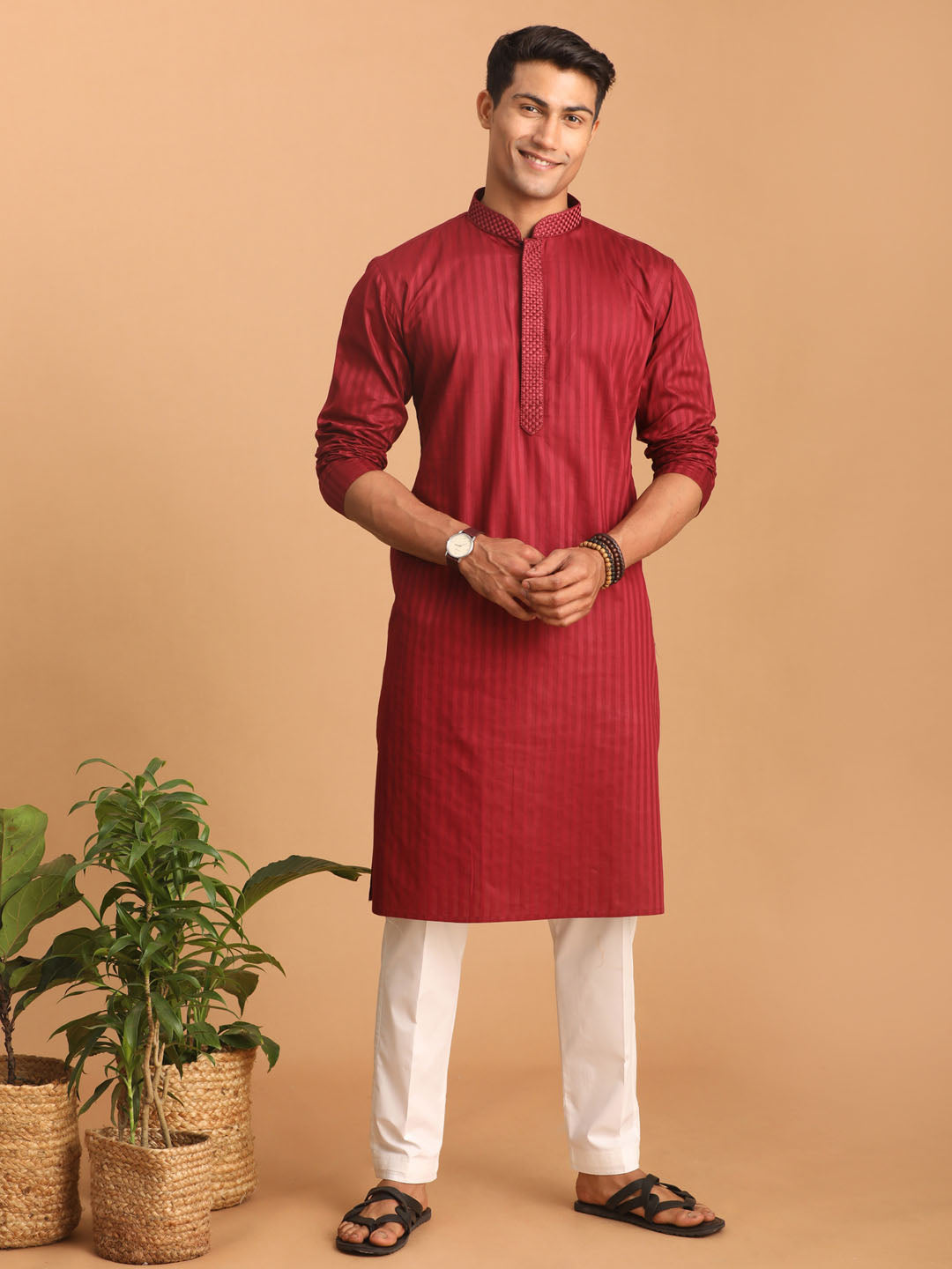 Men's Maroon And White Cotton Blend Kurta Pyjama Set