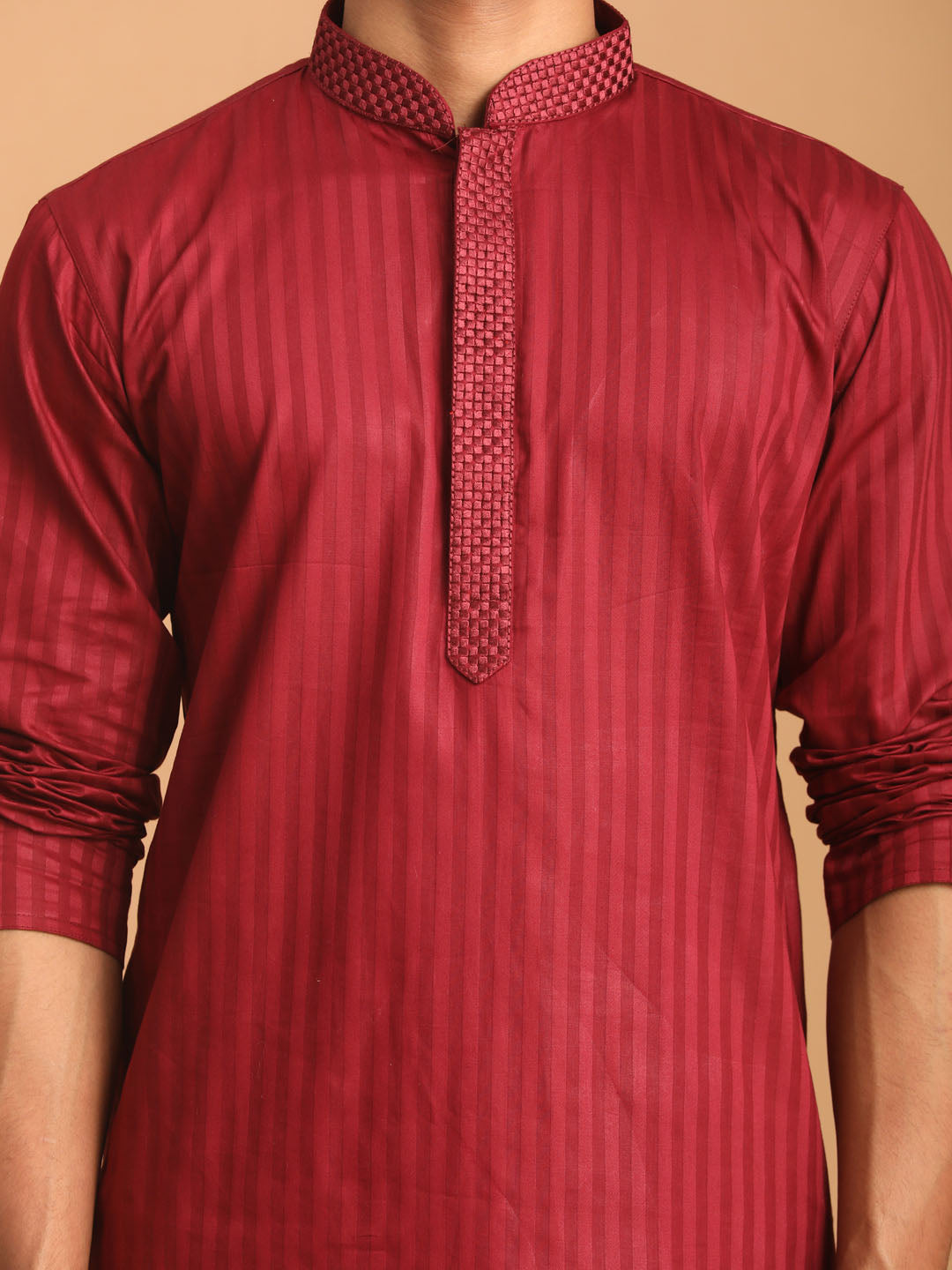 Men's Maroon And White Cotton Blend Kurta Pyjama Set