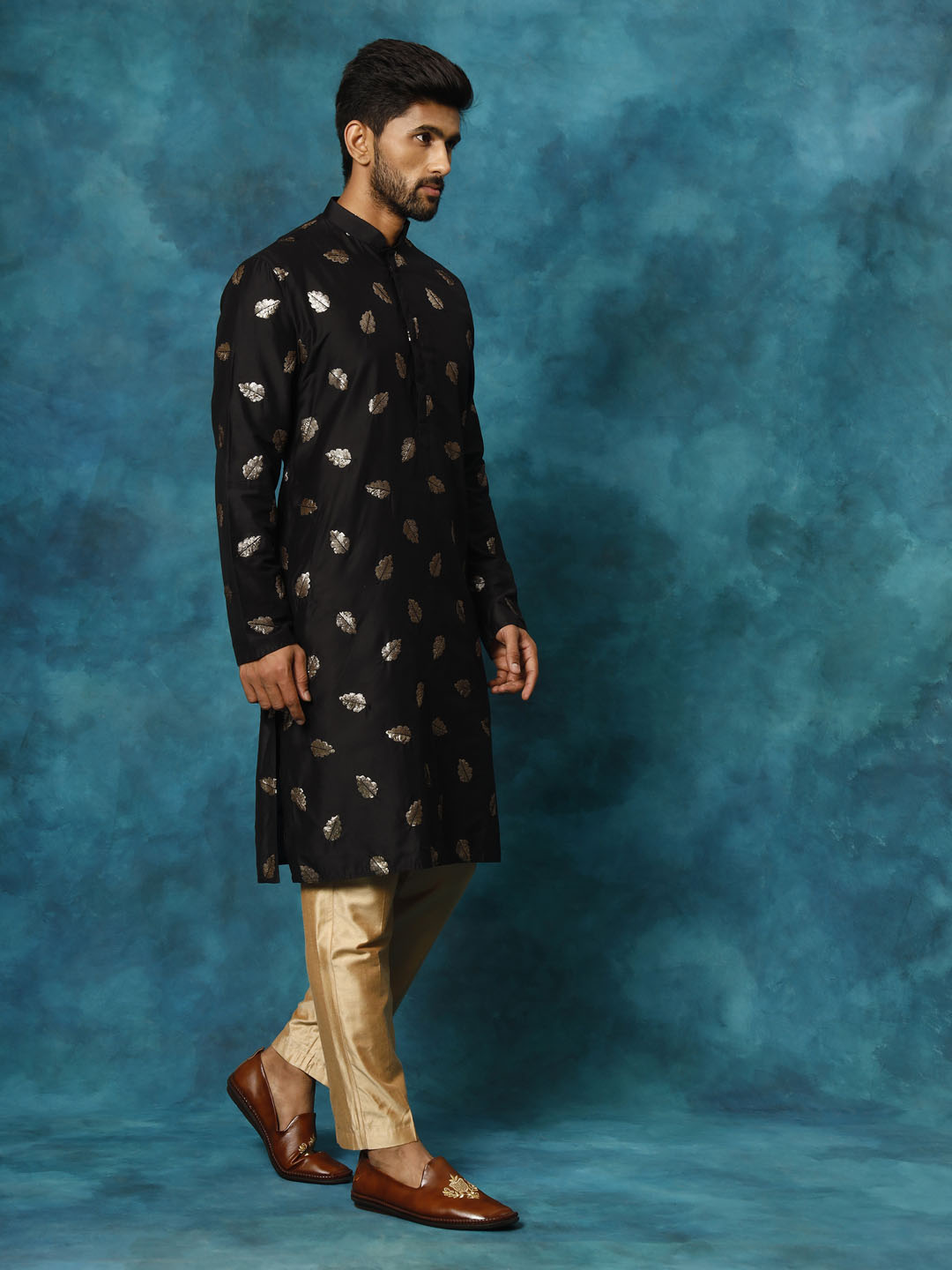 Men's Black And Rose Gold Cotton Blend Kurta Pyjama Set