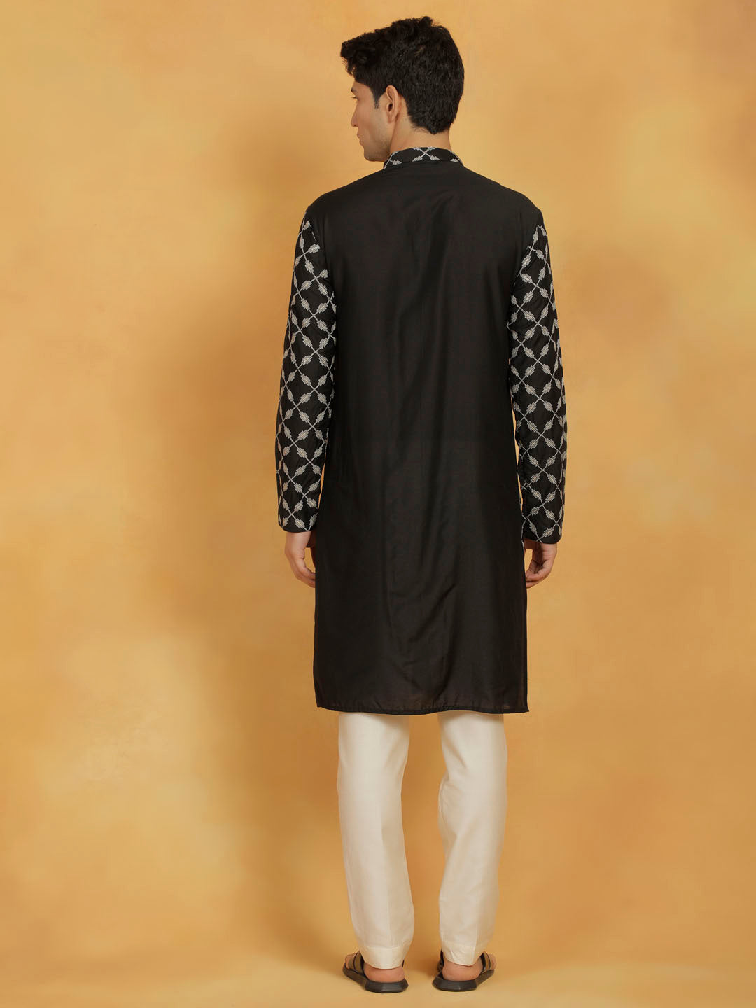 Men's Black And Cream Cotton Blend Kurta And Pyjama Set