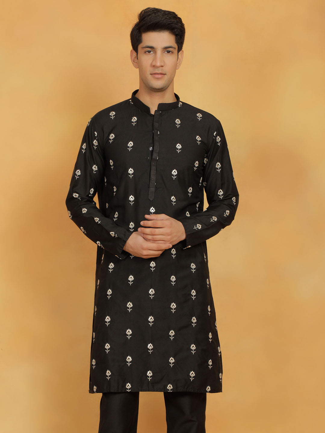 Men's Black Cotton Blend Kurta