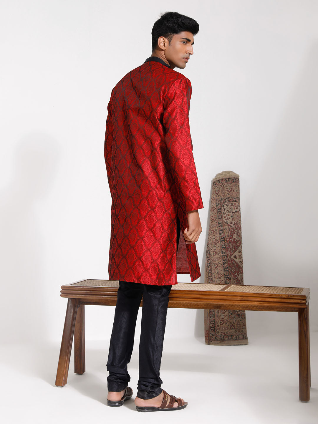 Men's Maroon And Black Silk Blend Kurta Pyjama Set