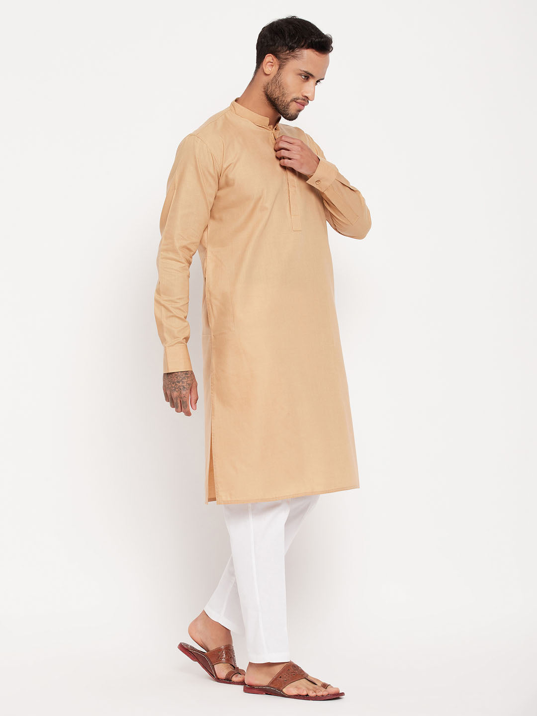 Men's Chiku And White Cotton Blend Kurta Pyjama Set