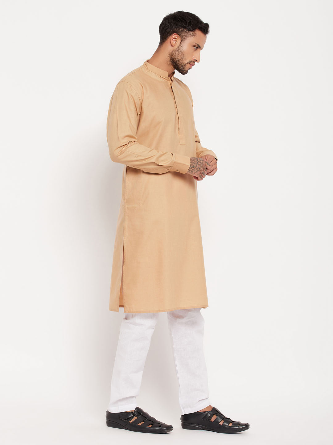 Men's Chiku And White Cotton Blend Kurta Pyjama Set