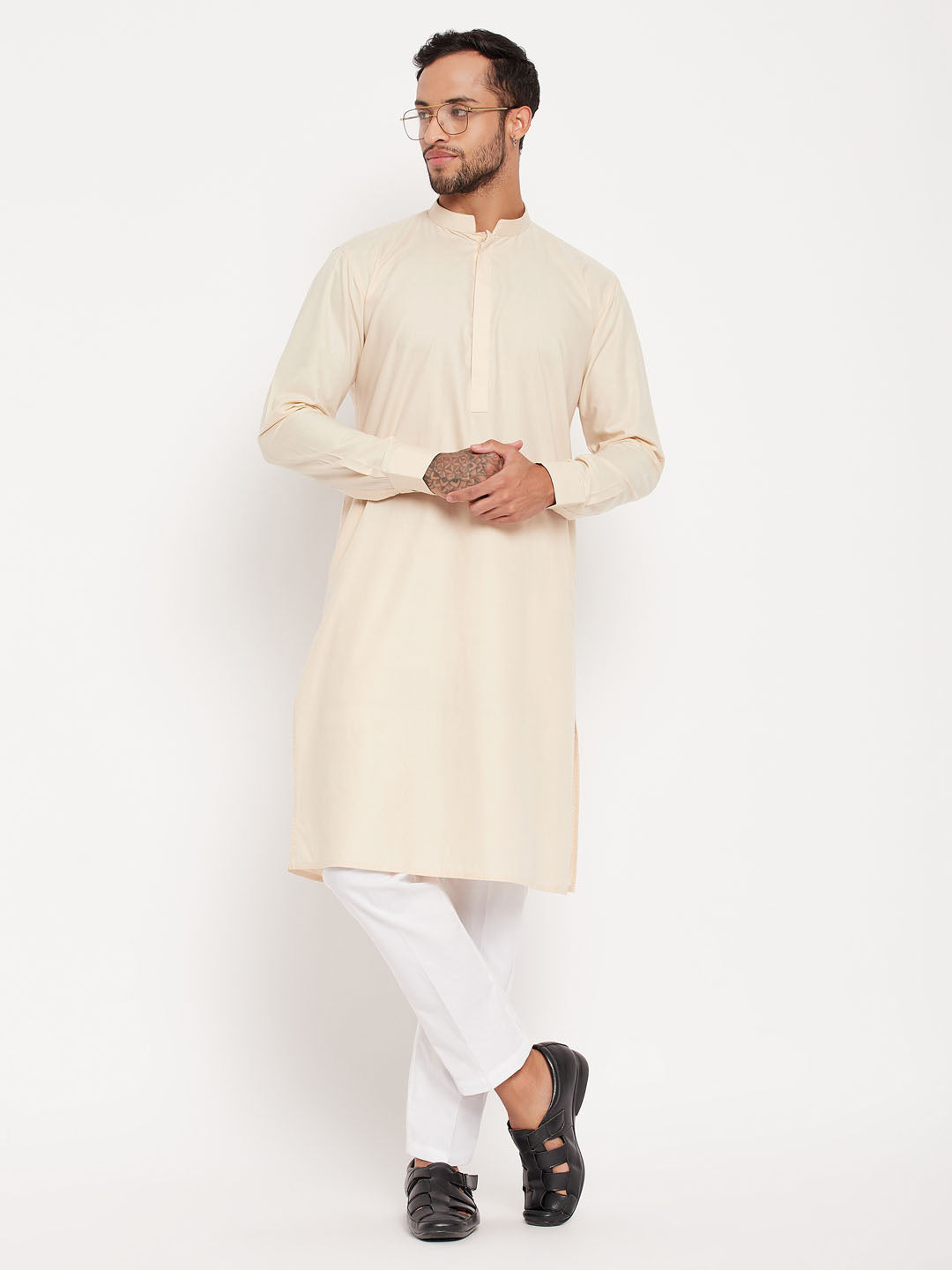 Men's Cream And White Cotton Blend Kurta Pyjama Set