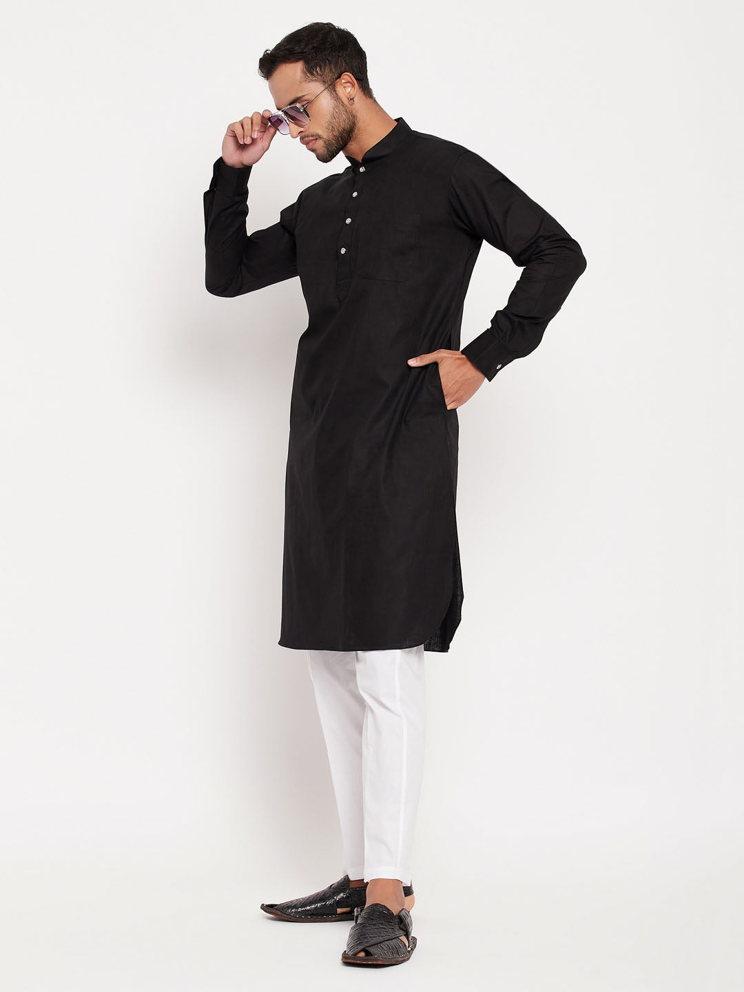 Men's Black And White Cotton Blend Kurta Pyjama Set