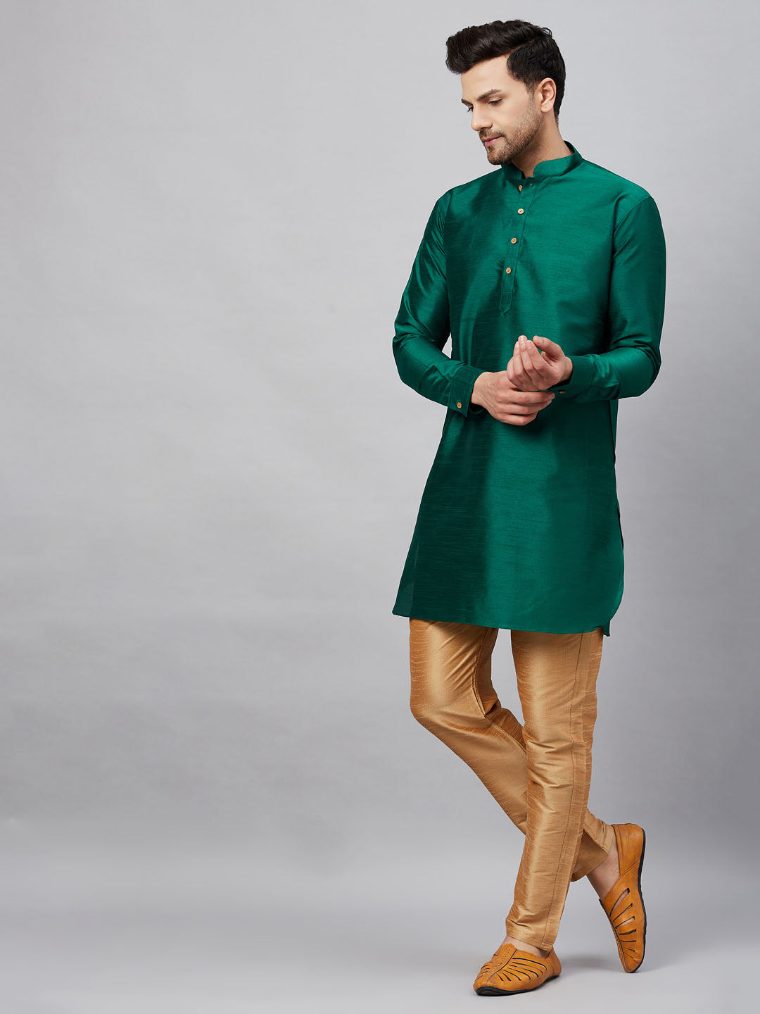 Men's Green And Rose Gold Cotton Blend Kurta Pyjama Set