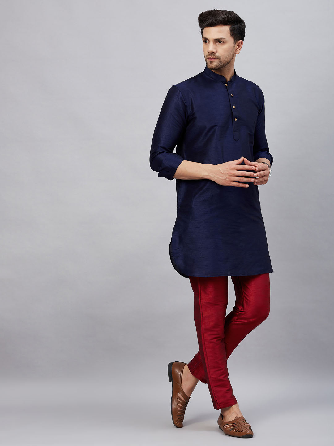 Men's Navy Blue And Maroon Cotton Blend Kurta Pyjama Set