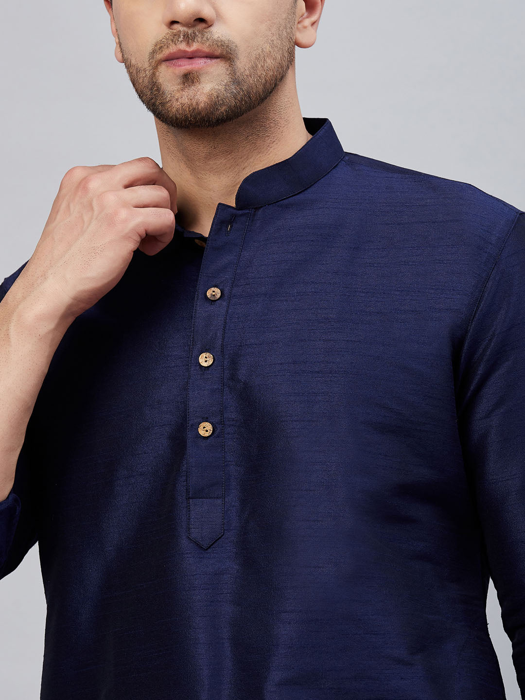 Men's Navy Blue And Navy Blue Cotton Blend Kurta Pyjama Set