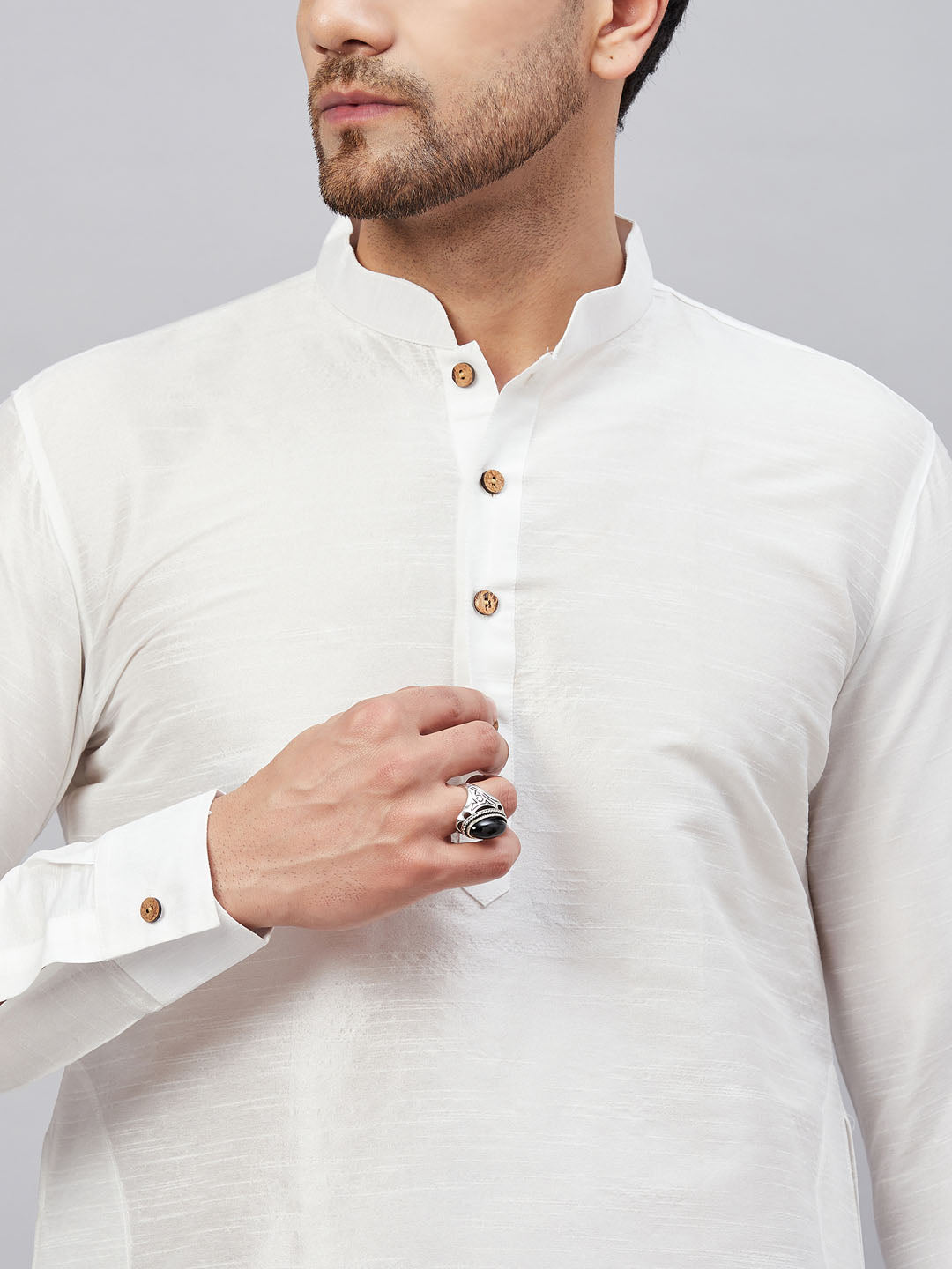 Men's White And Black Cotton Blend Kurta Pyjama Set