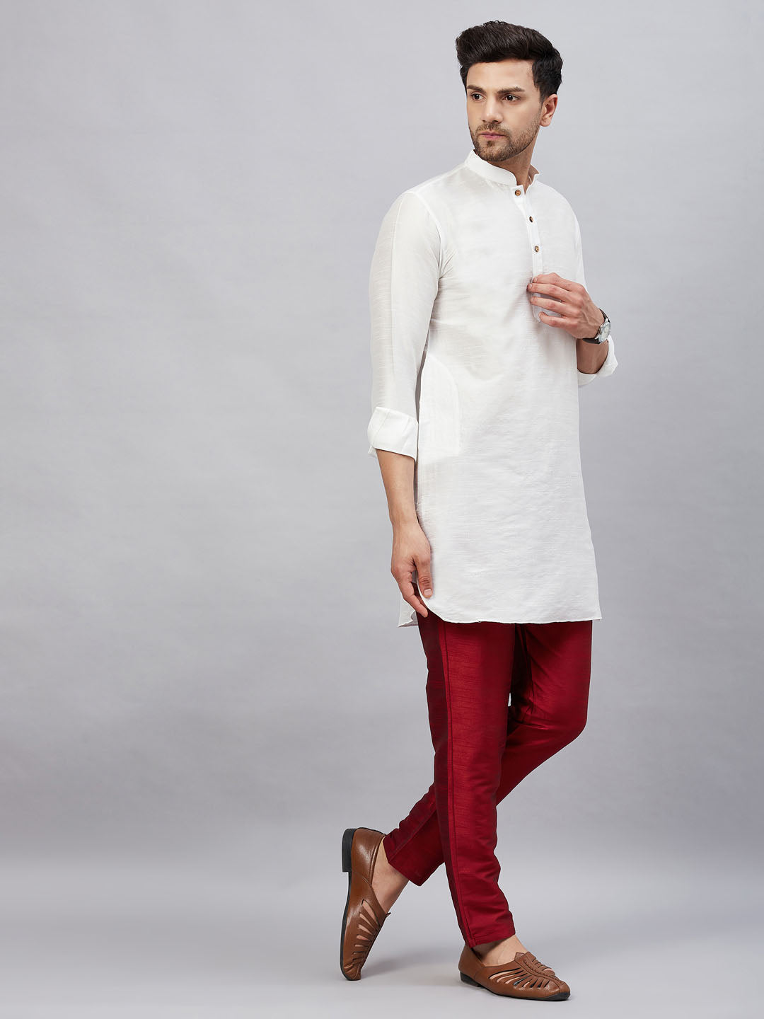 Men's White And Maroon Cotton Blend Kurta Pyjama Set