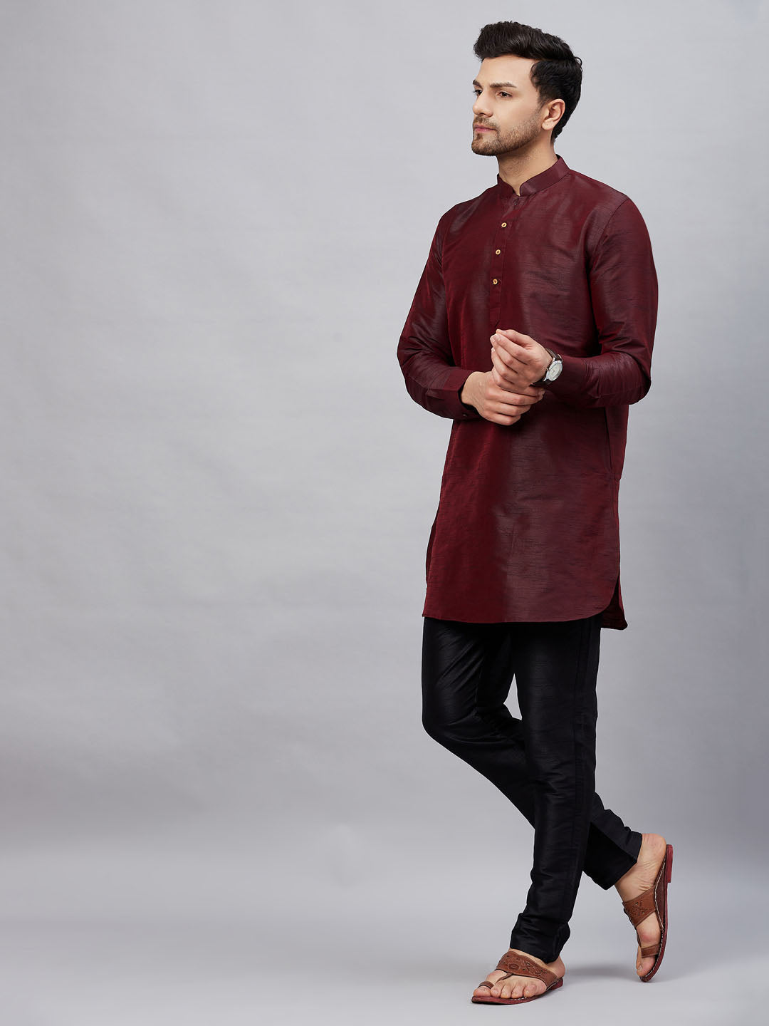 Men's Wine And Black Cotton Blend Kurta Pyjama Set