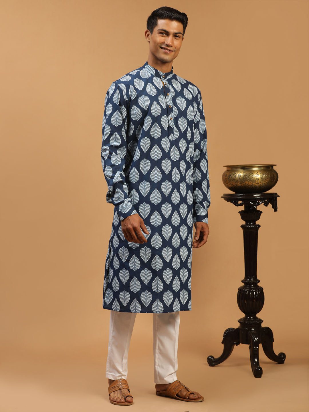 Men's Blue Cotton Kurta & Pyjama