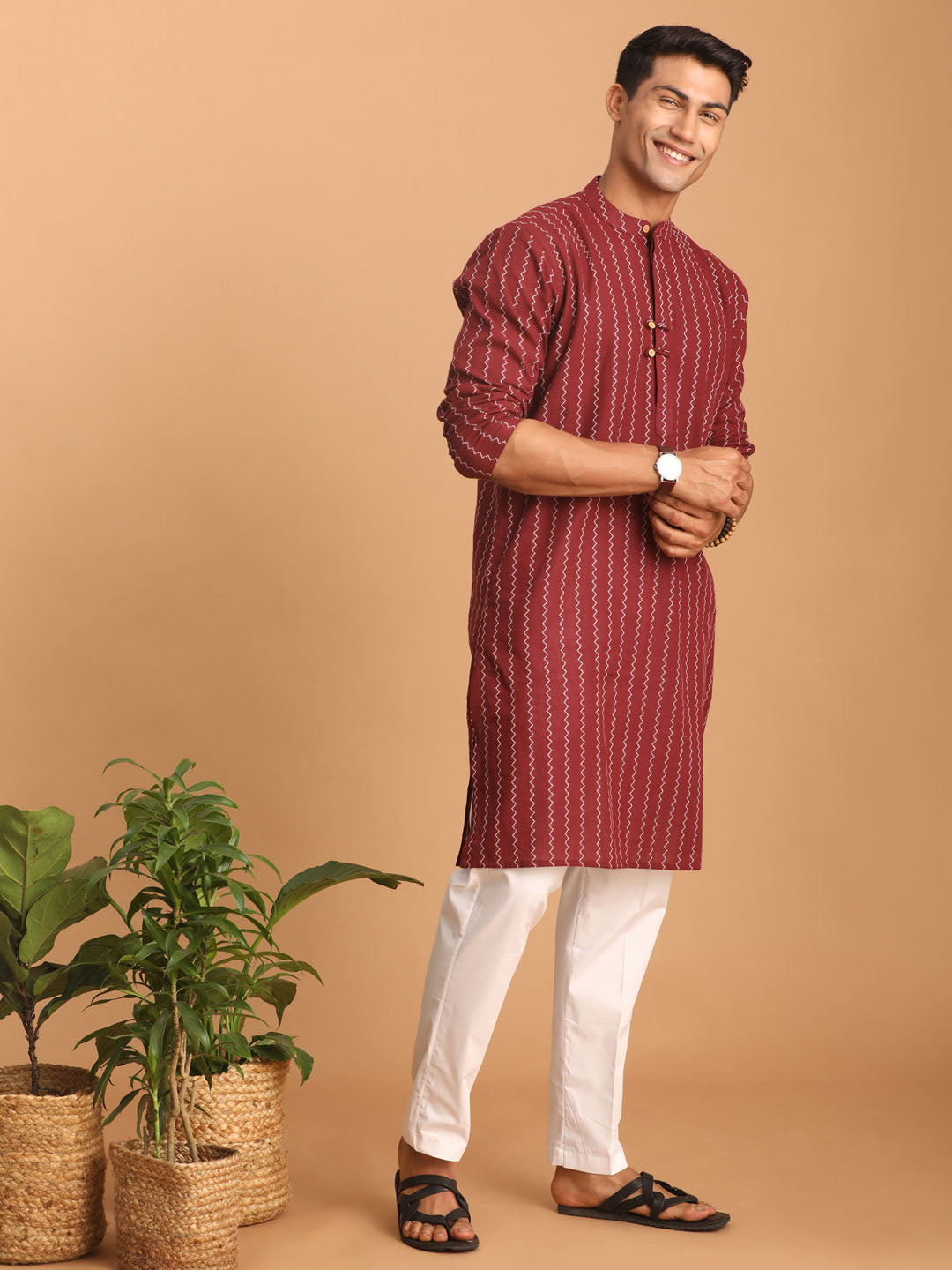 Men's Maroon And White Cotton Kurta Pyjama Set