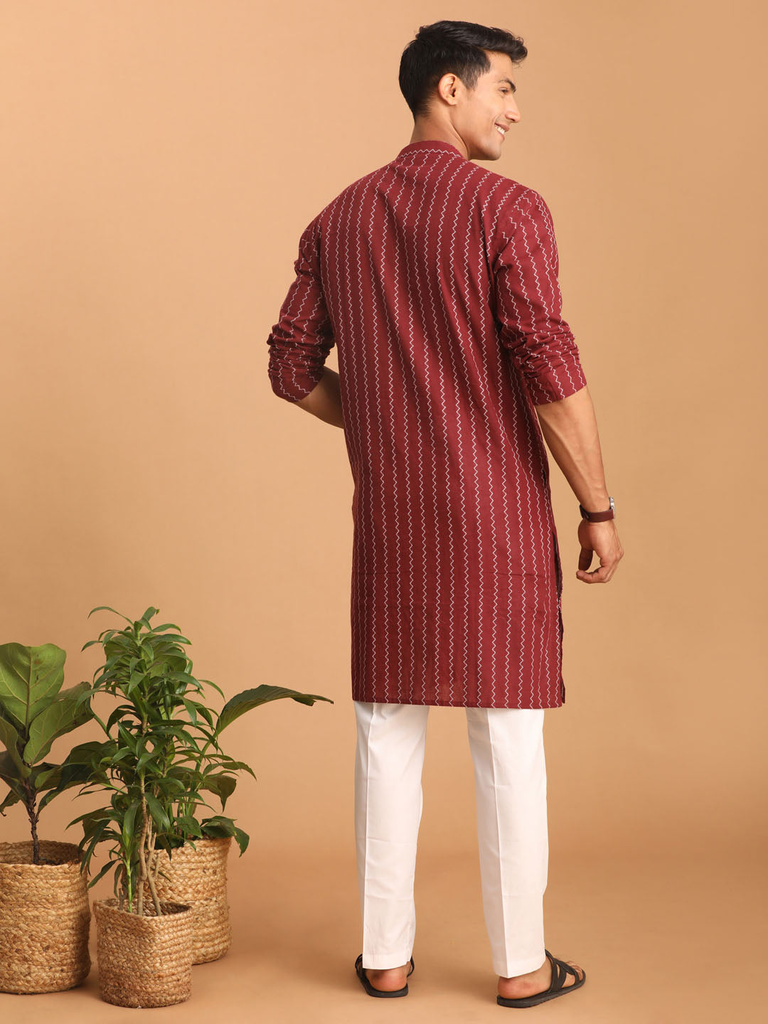 Men's Maroon And White Cotton Kurta Pyjama Set