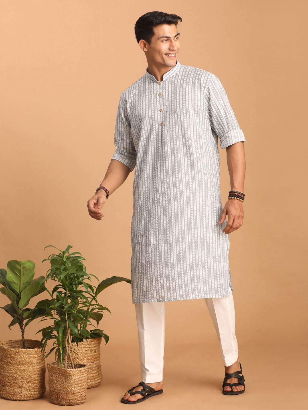 Men's Grey And White Cotton Kurta And Pyjama Set