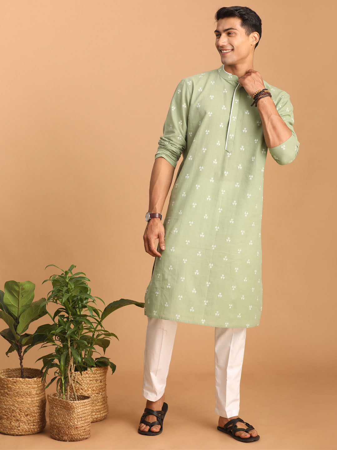 Men's Green And White Cotton Kurta And Pyjama Set