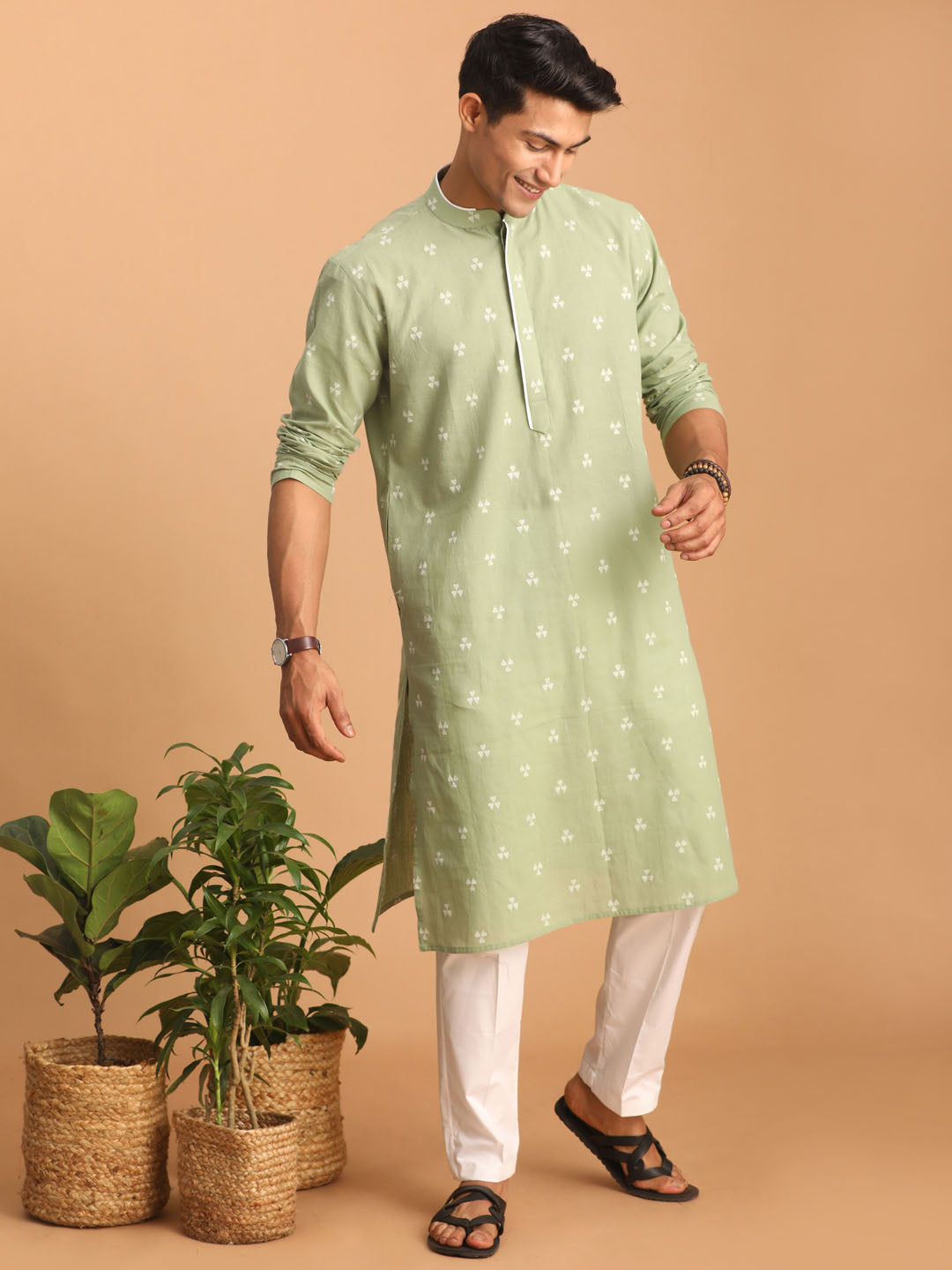 Men's Green And White Cotton Kurta And Pyjama Set