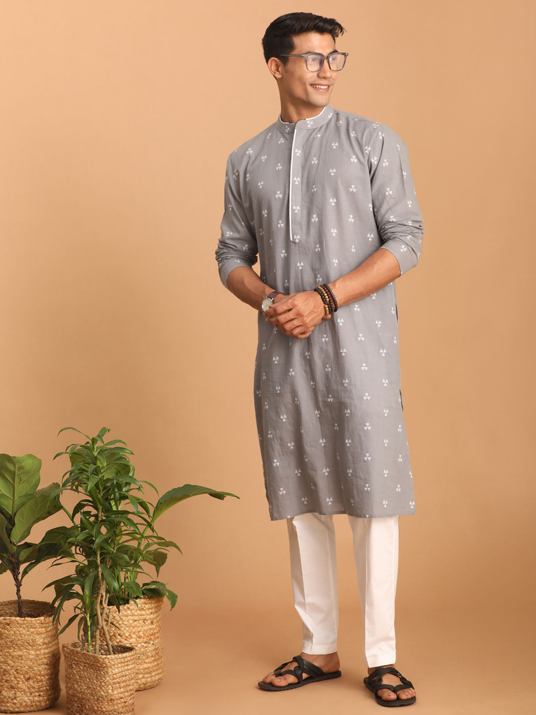 Men's Grey And White Cotton Kurta And Pyjama Set