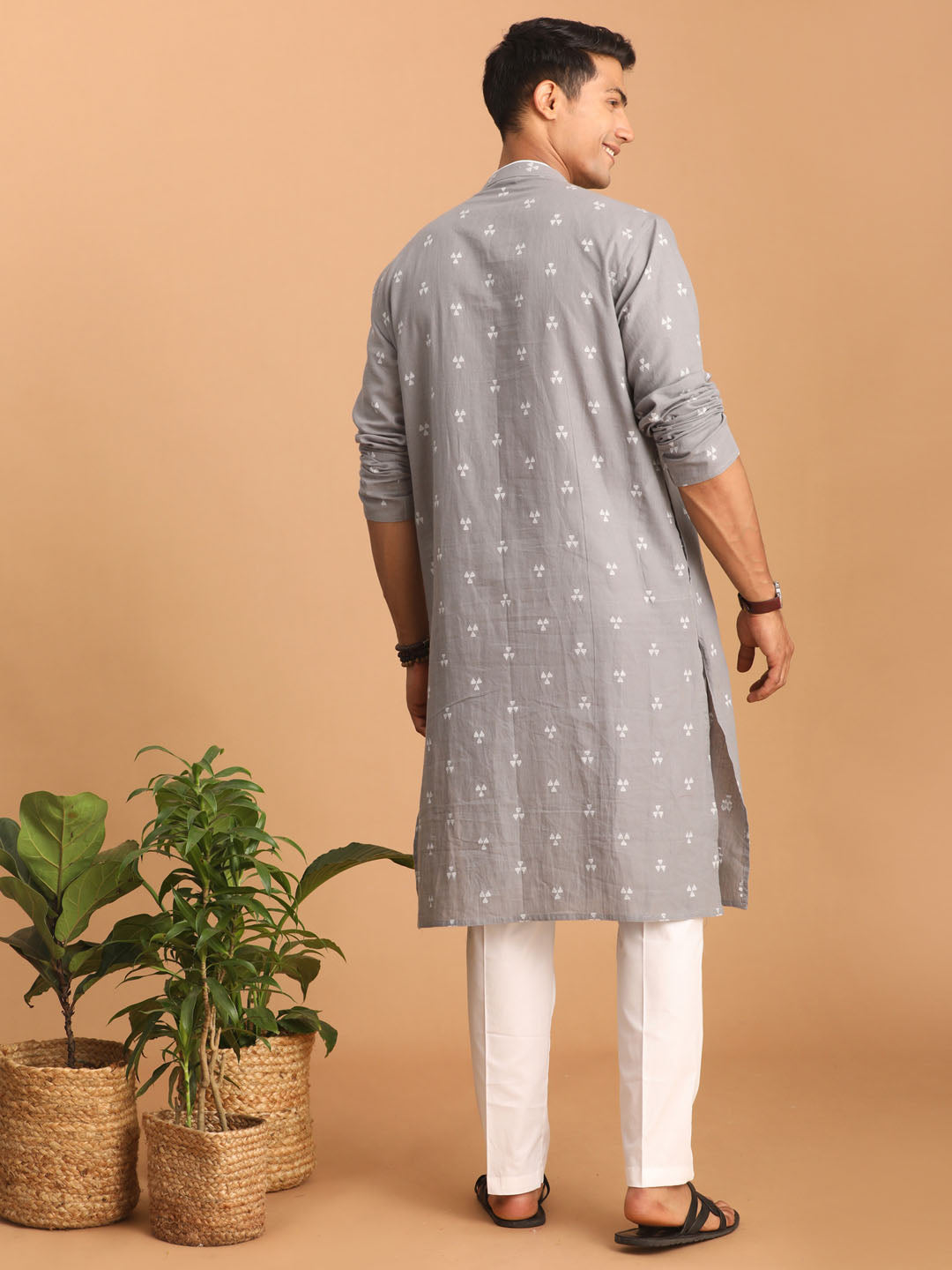 Men's Grey And White Cotton Kurta And Pyjama Set