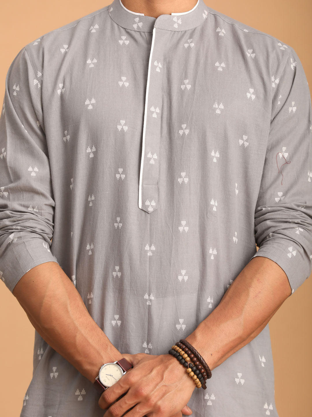 Men's Grey And White Cotton Kurta And Pyjama Set