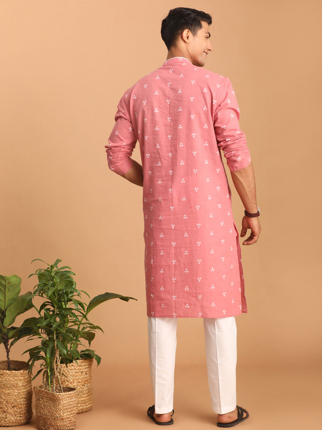 Men's Pink And White Cotton Kurta Pyjama Set