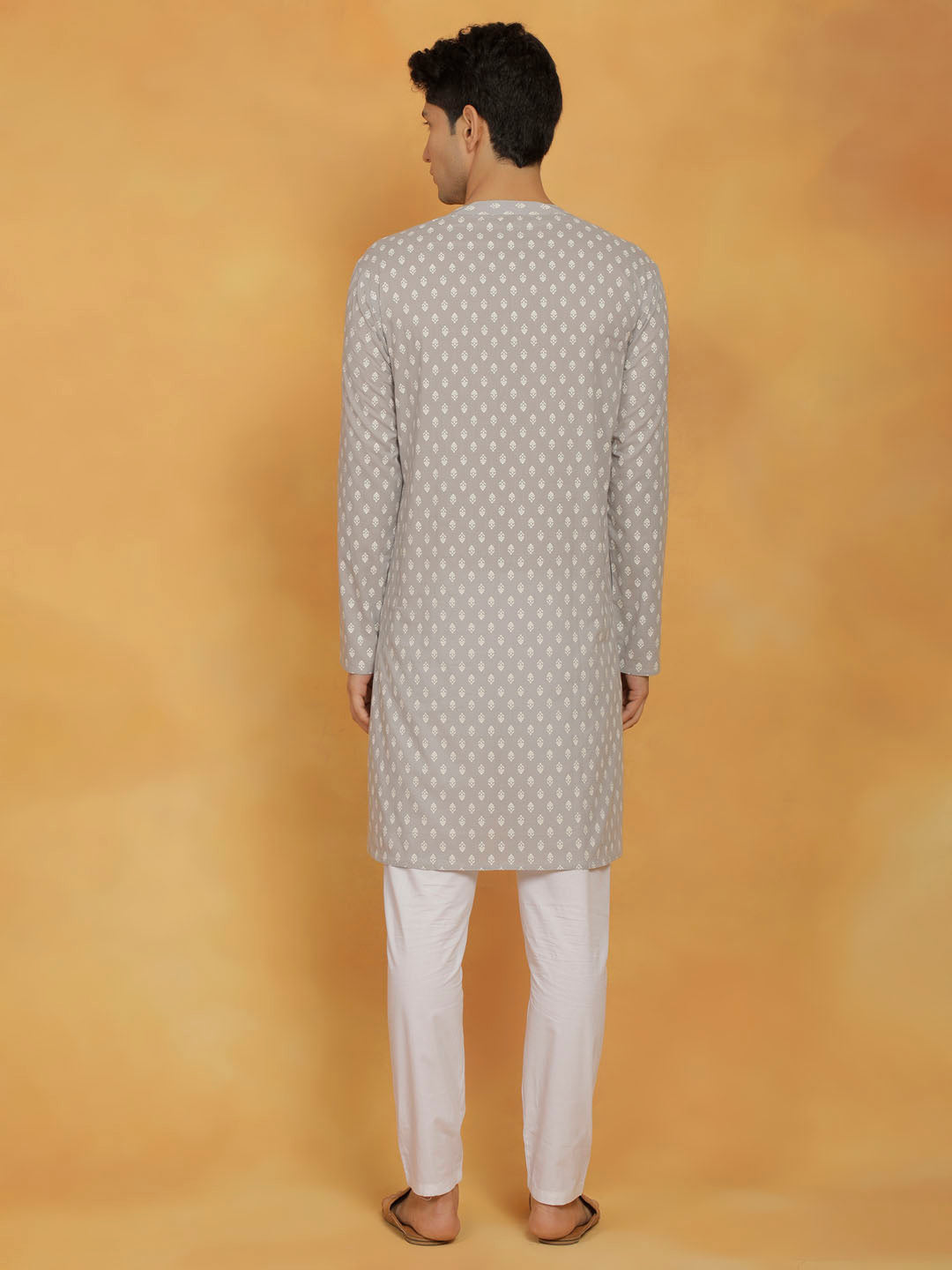 Men's Gray And White Cotton Kurta and Pyjama Set